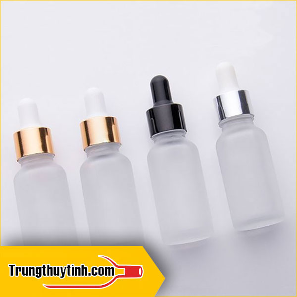 Chai thủy tinh 50ml nắp bóp đang được nhiều người lựa chọn 